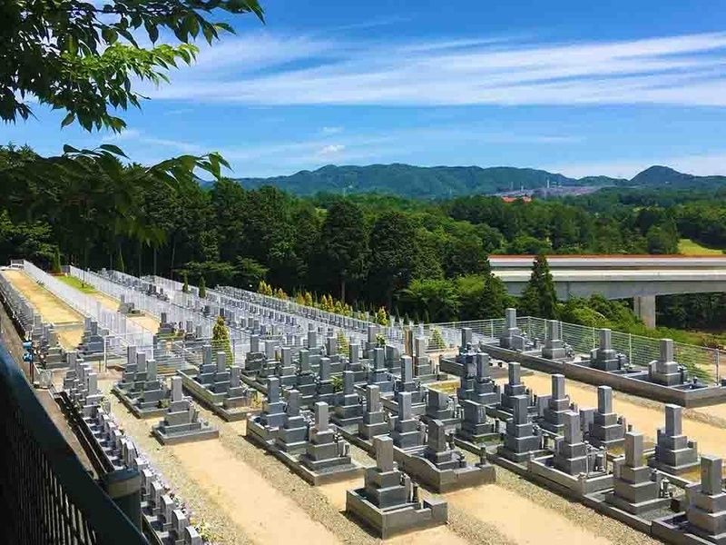 仏心霊園 一般墓・樹木葬