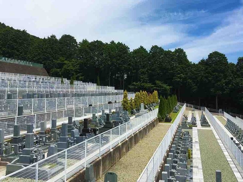 仏心霊園 一般墓・樹木葬