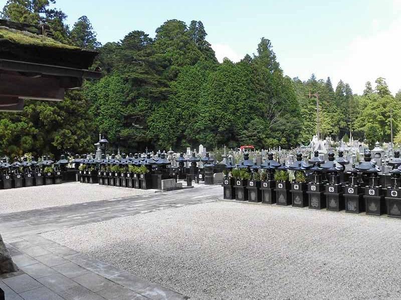 高野山 奥の院 永代供養墓「佛舎利宝塔」