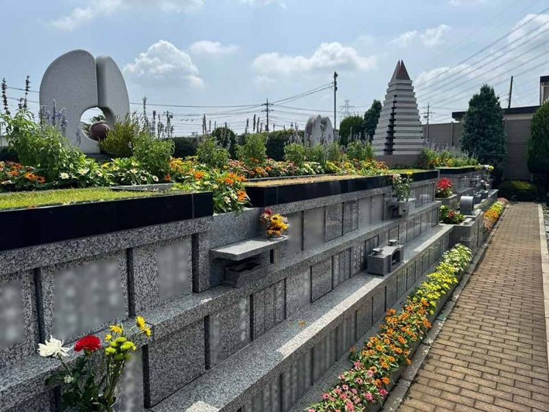 フラワーパークみよしの霊園