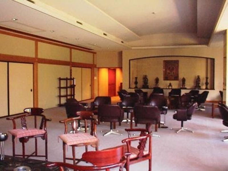 曹洞宗慈雲山 長泉寺表参道墓苑