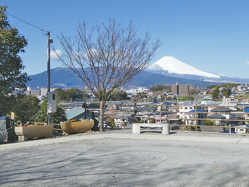 みしま望嶽の丘霊苑 結の杜