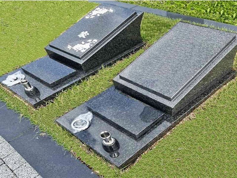 霊源皇寺墓苑