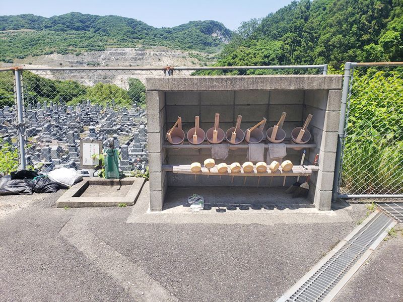 ⽔場がありますので安心してお参りできます。