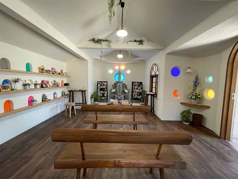 蔡華寺ペット葬儀館内