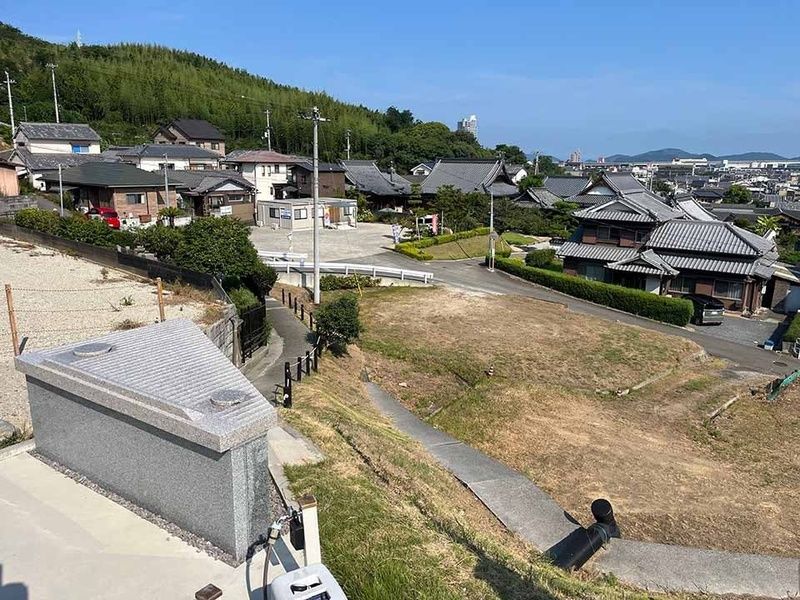 住宅街が隣接しています