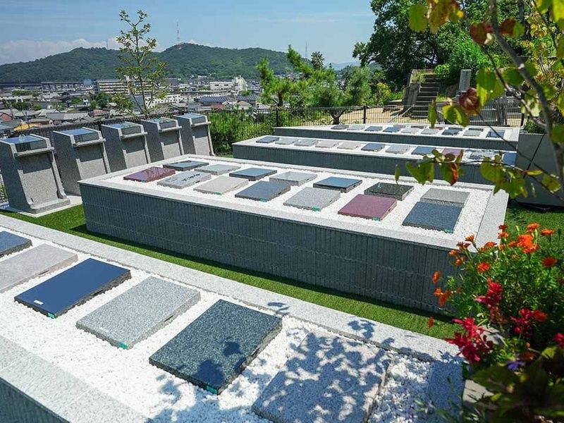 最後の方が埋葬されてから13回忌、あるいは50回忌後までは個別埋葬されます