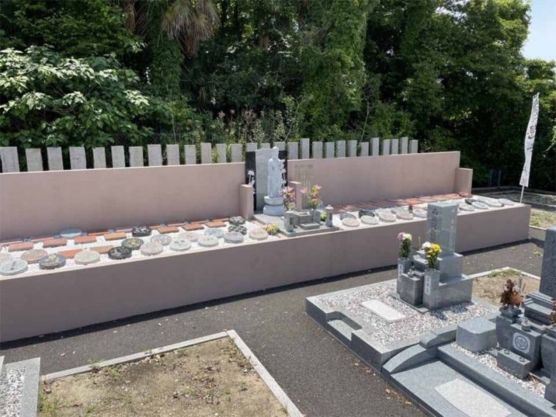 唐熊霊苑『想華壇』 区画内