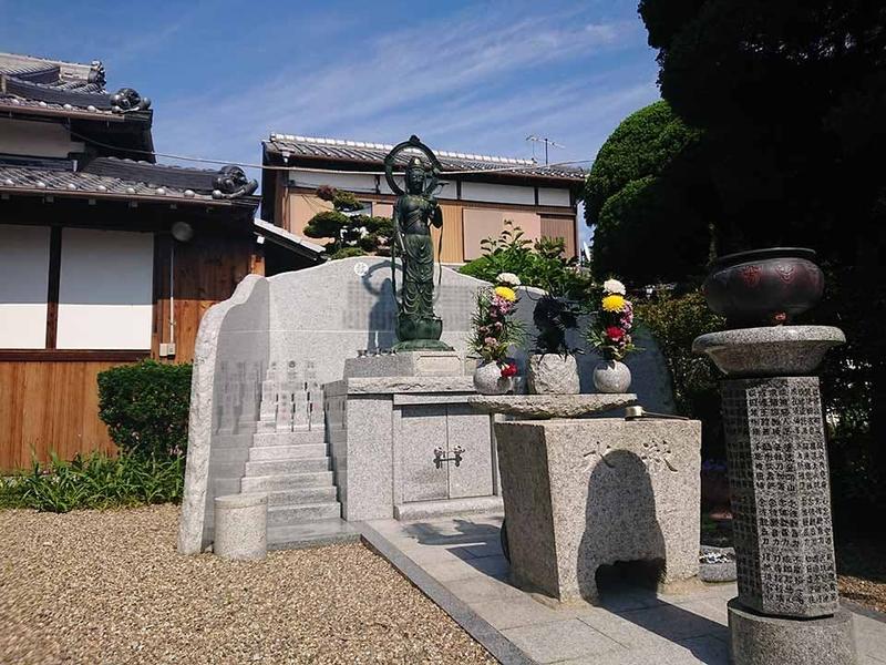 寶珠寺 久世観音 合祀墓①