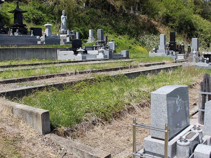 天照寺墓地