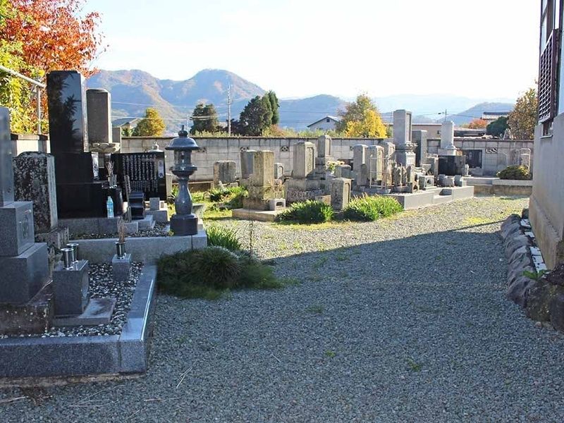 栄昌寺墓地
