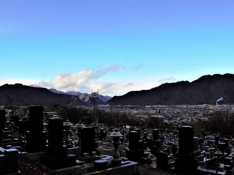 小牧山霊園