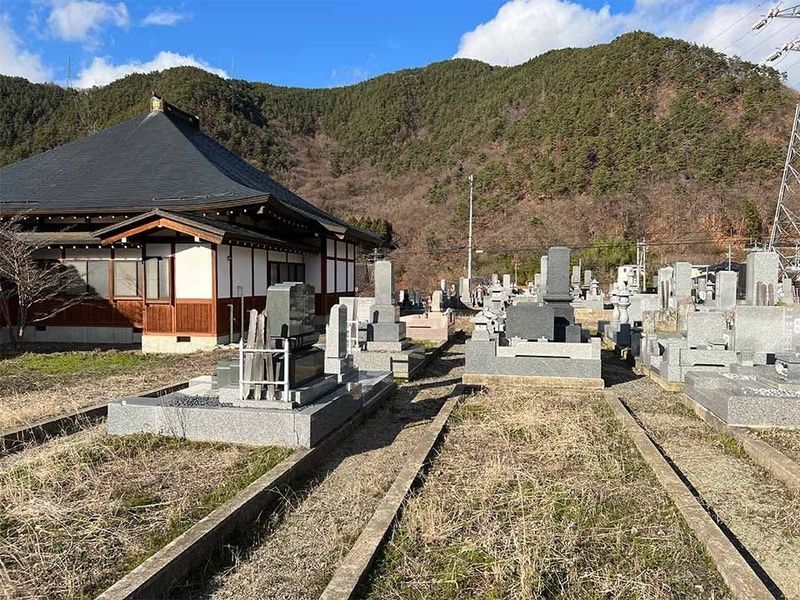 清涼院墓地