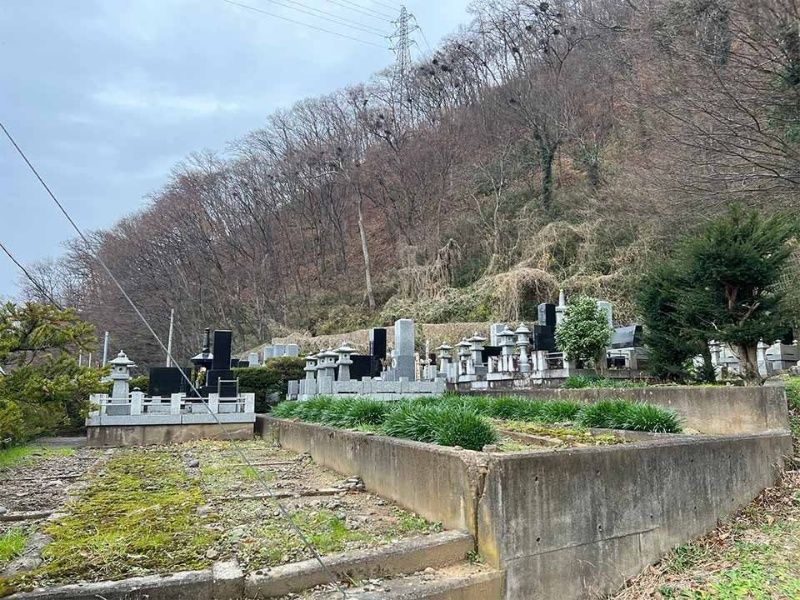 唐崎霊苑