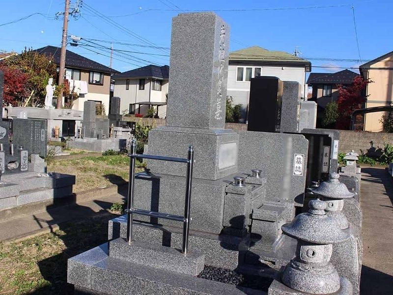 常行寺墓地