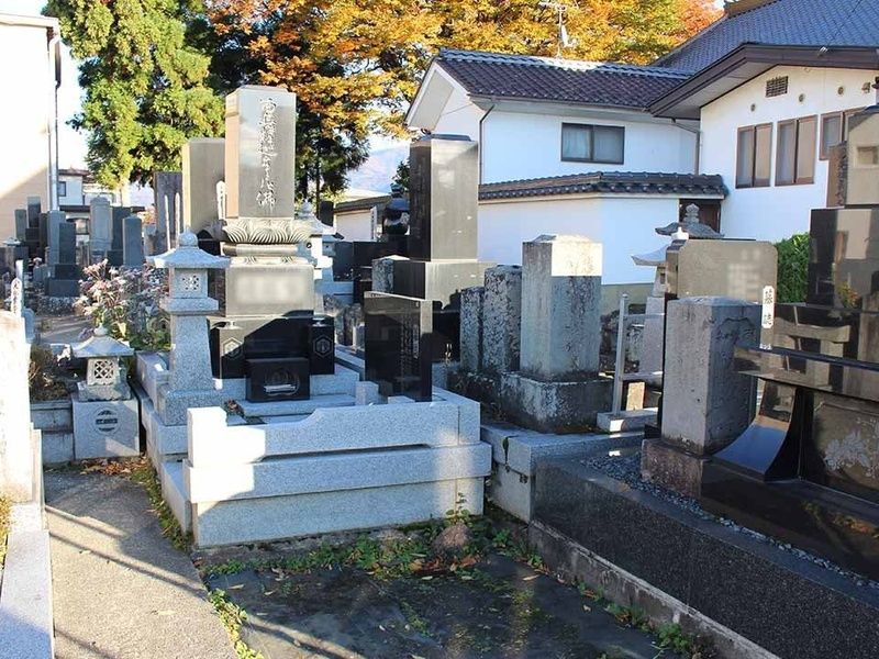 常泉寺墓地