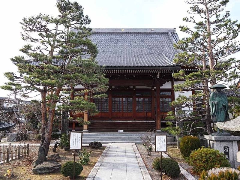 常福寺墓地