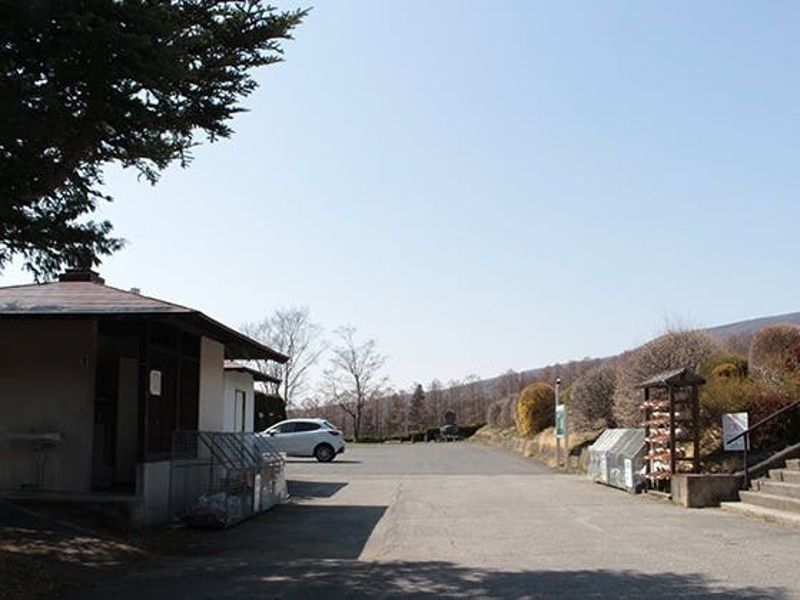 駐車場とトイレ
