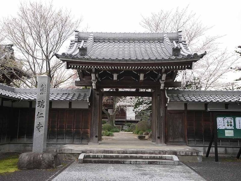 本堂外観
