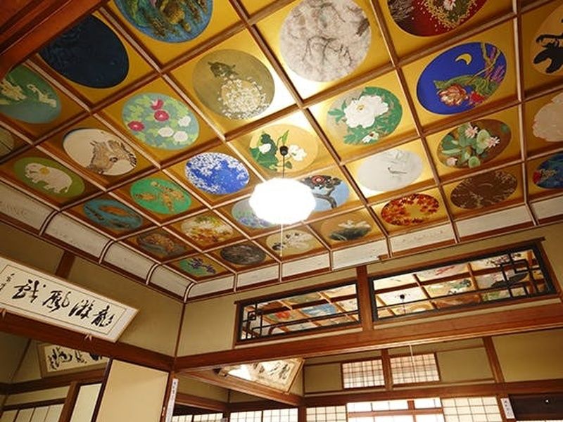 写仏道場の格天井