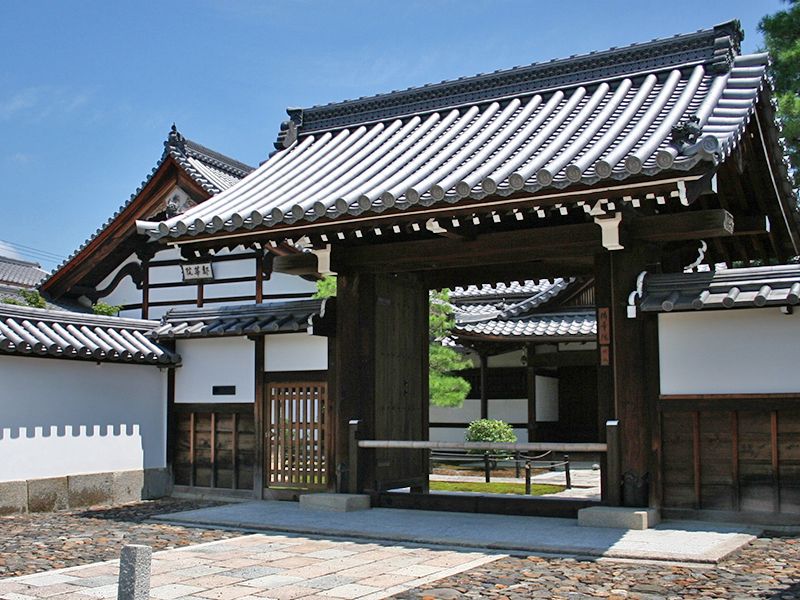 妙心寺隣華院 永代供養墓 「佛心塔」