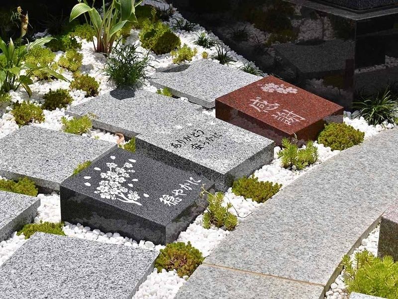 オリジナルの墓碑プレートデザインが可能です