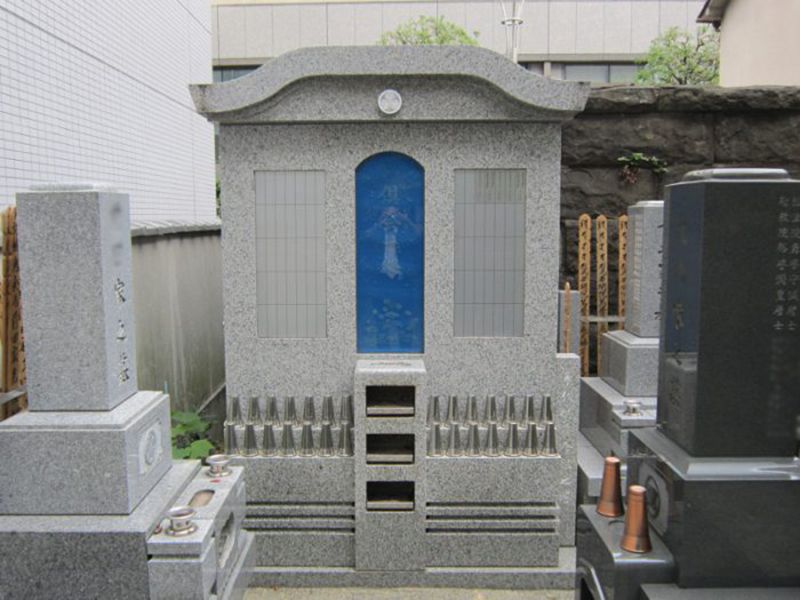 常照院墓苑