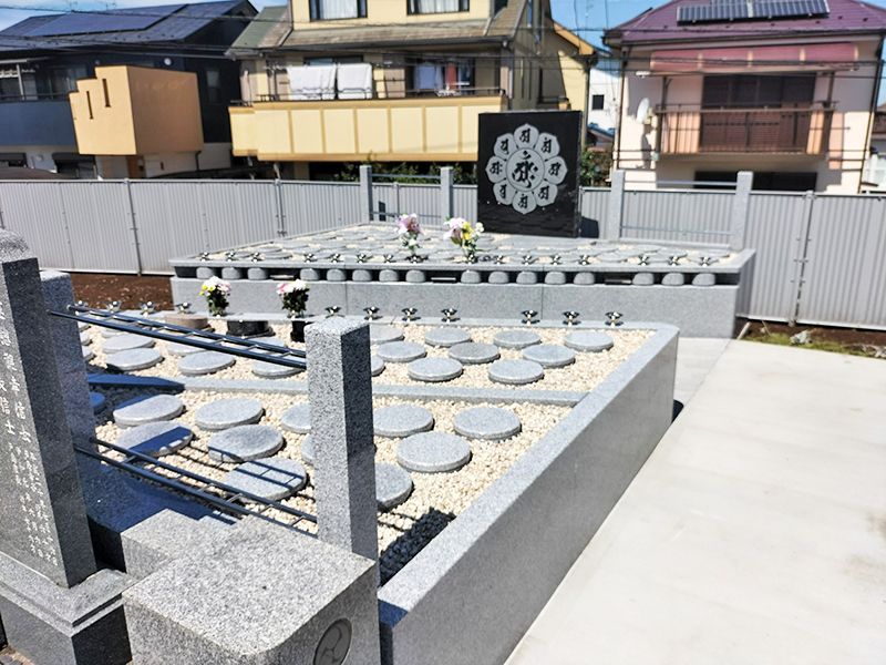 東川口慈恩の庭