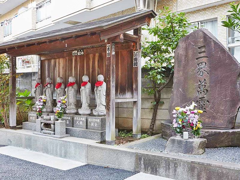 白山御廟