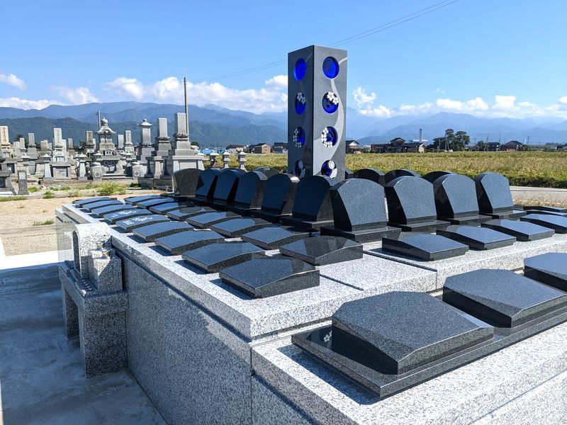 古黒部墓地