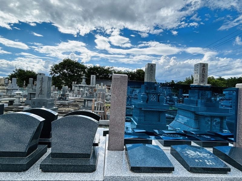 利生寺浜黒崎墓地