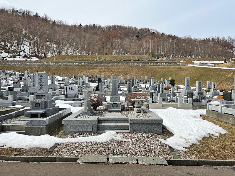 簾舞霊園