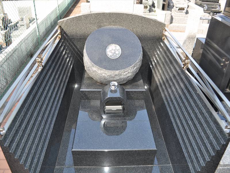 国立ふれあい霊園