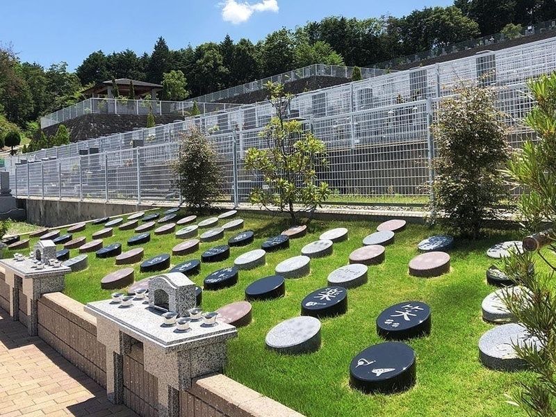 仏心霊園 一般墓・樹木葬