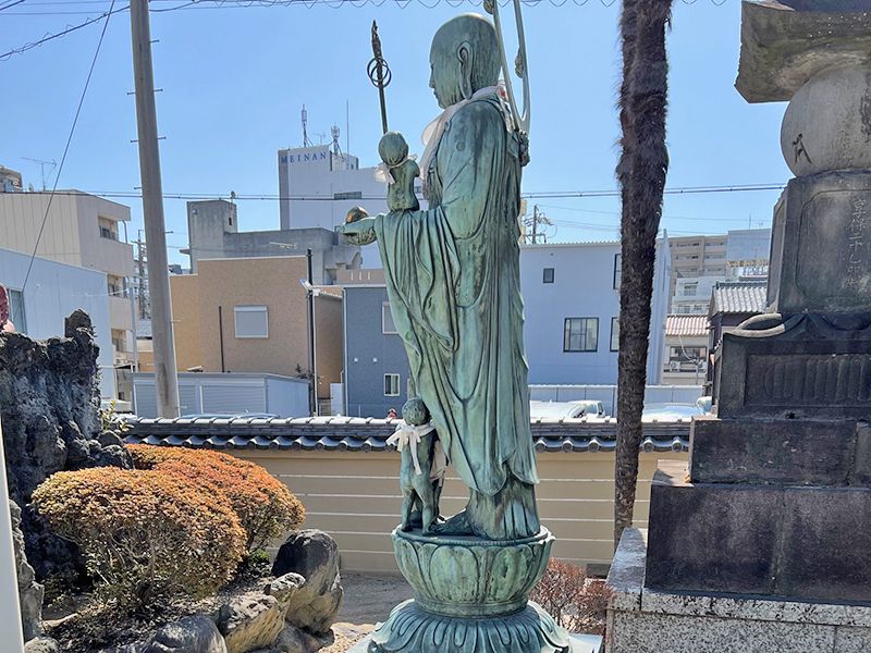 熱田境内供養塔