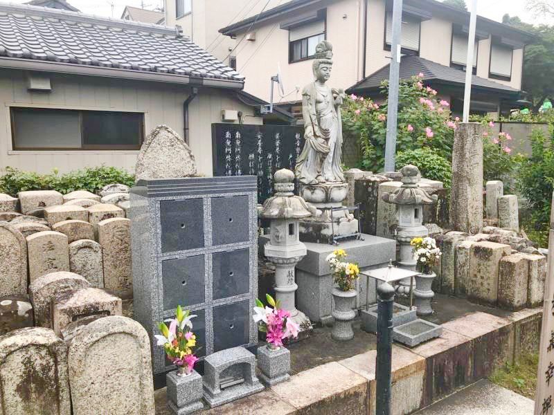 西方寺 のうこつぼ