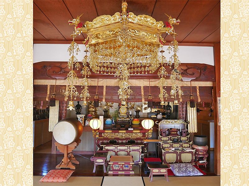 本堂内2