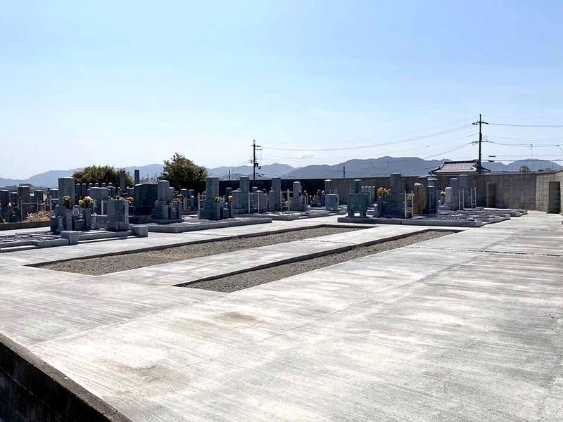 金岐共同墓地