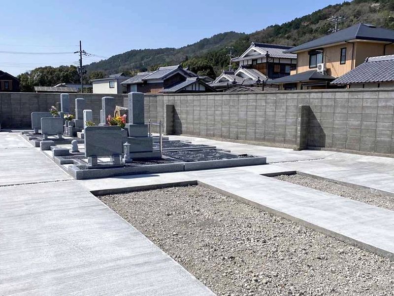 金岐共同墓地