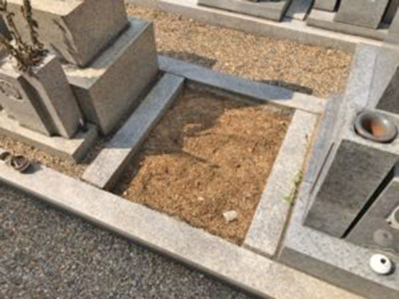 東橋波墓地