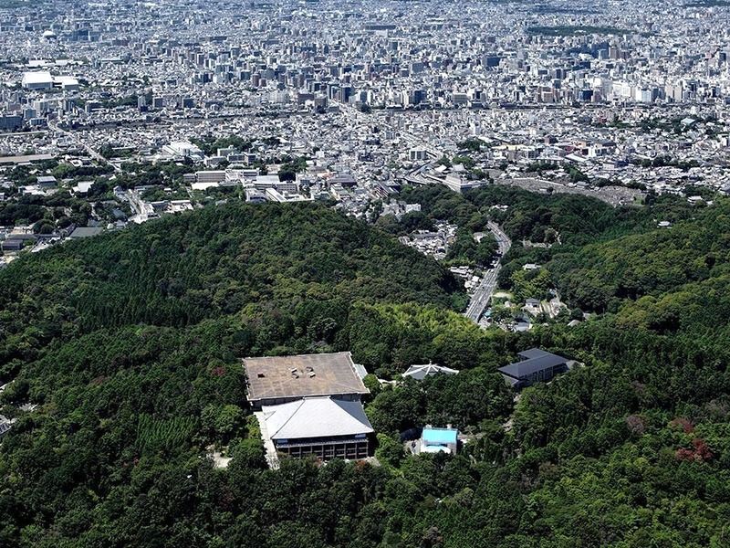 東山浄苑 東本願寺