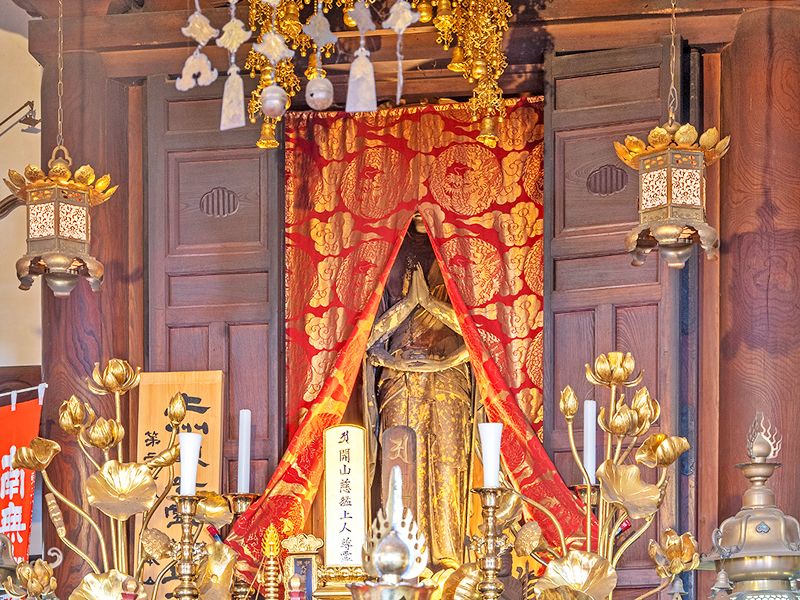 金色の仏壇
