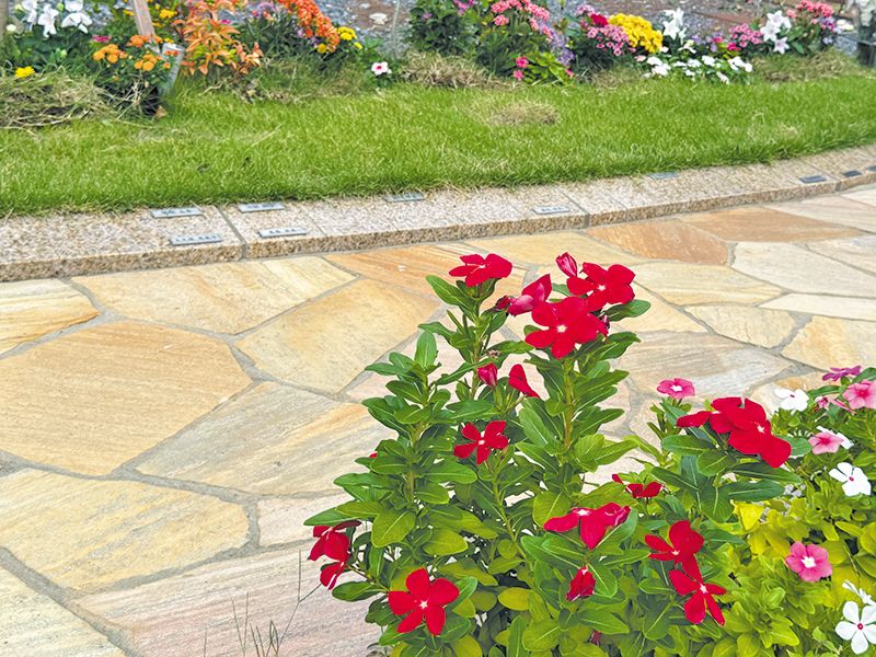 寶乘寺霊園 おもひでの径