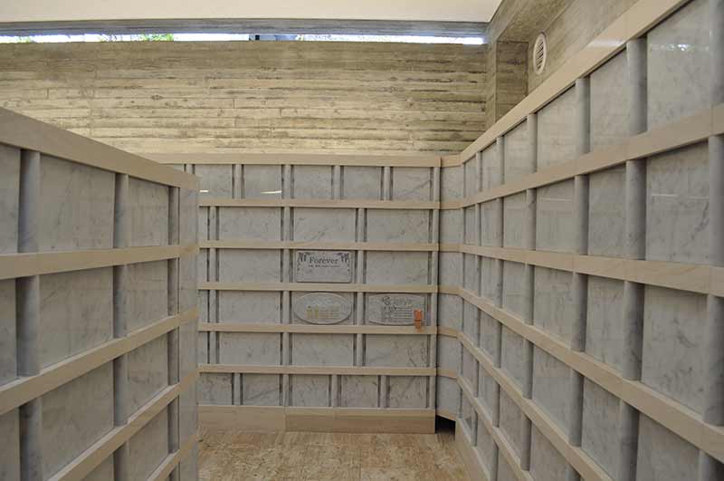 武蔵陵苑の西洋風「モーソリウム（霊廟型納骨壇）」