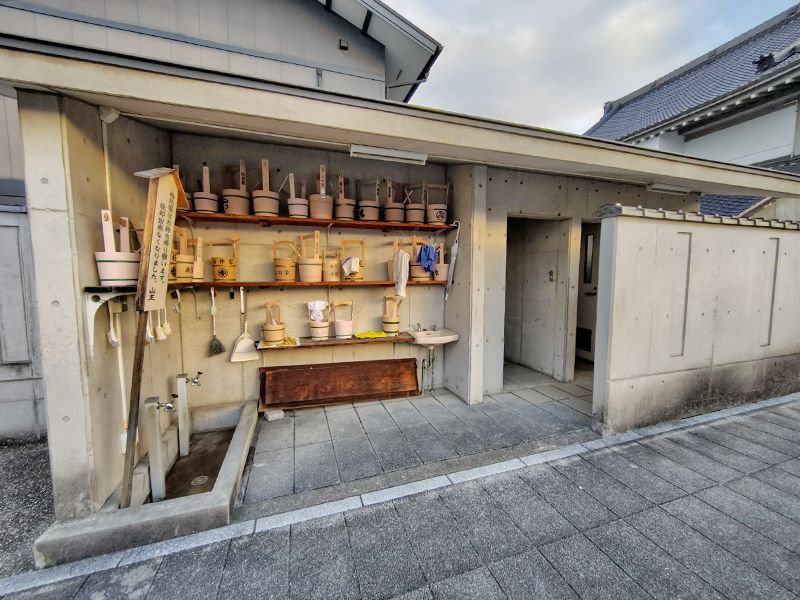 聖徳寺 墓域 水場