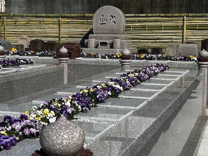 巣林寺橋本墓苑 ピースフルガーデン