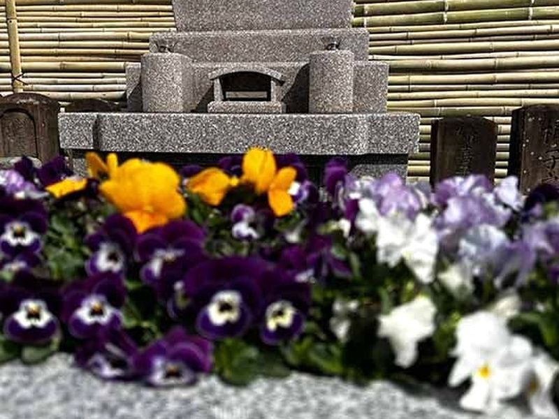 巣林寺橋本墓苑 ピースフルガーデン