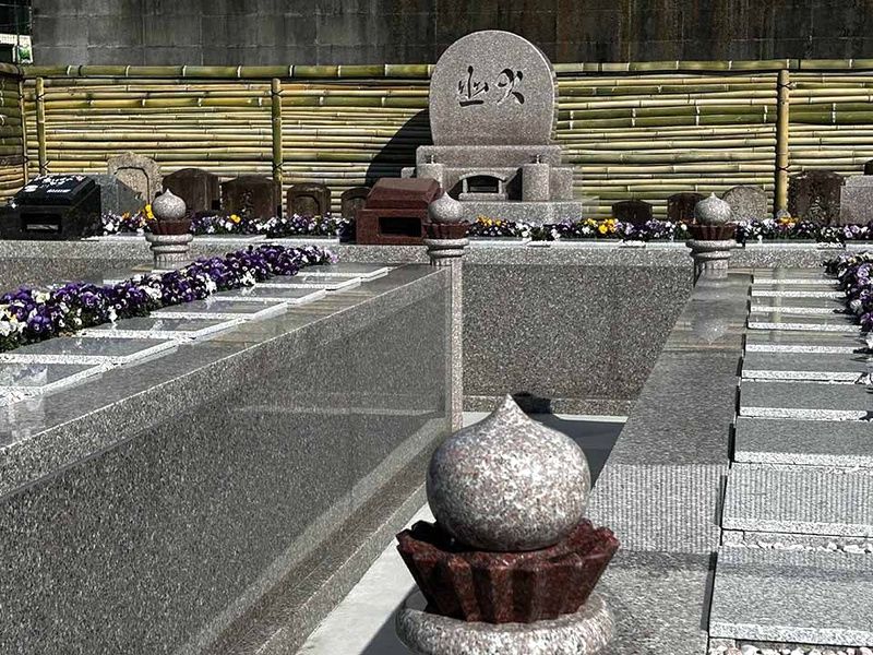 巣林寺橋本墓苑 ピースフルガーデン