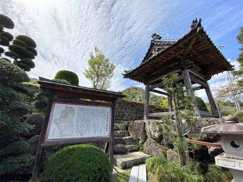 敬泉寺墓苑