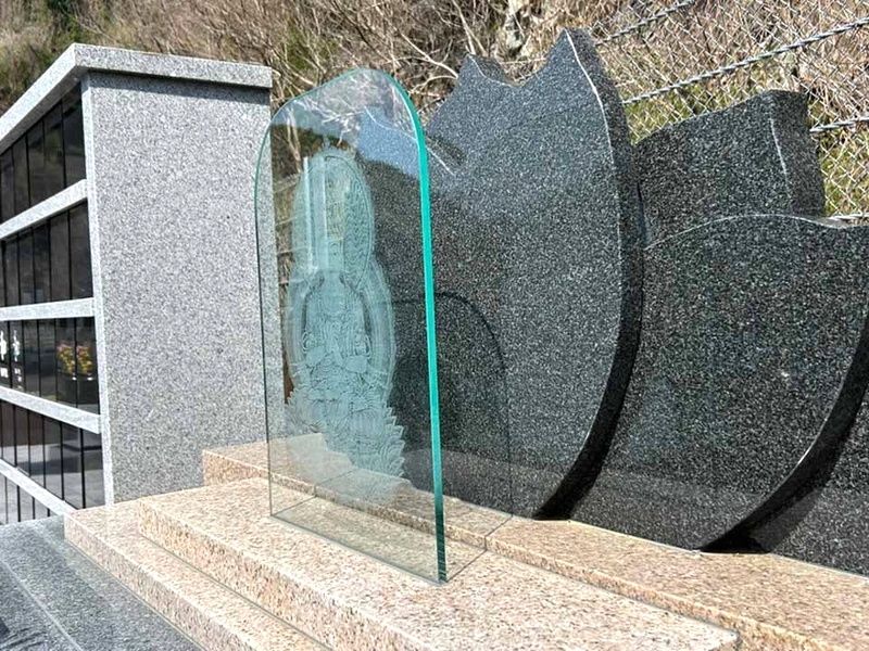 妙法寺墓地モニュメント葬